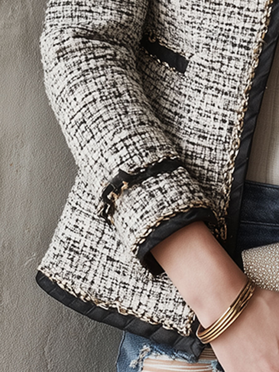 Veste Rétro en Tweed Noir et Blanc avec Détails Noirs Élégants