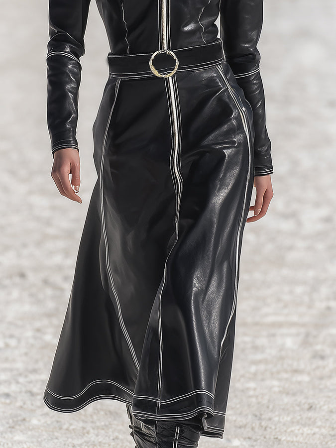 Robe Maxi à Capuche en Similicuir Noir avec Élégantes Surpiqûres Rétro