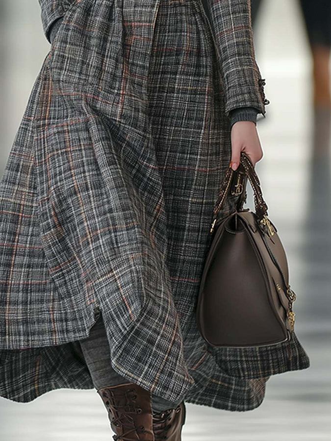Élégant Manteau Rétro en Laine Grise à Carreaux avec Revers