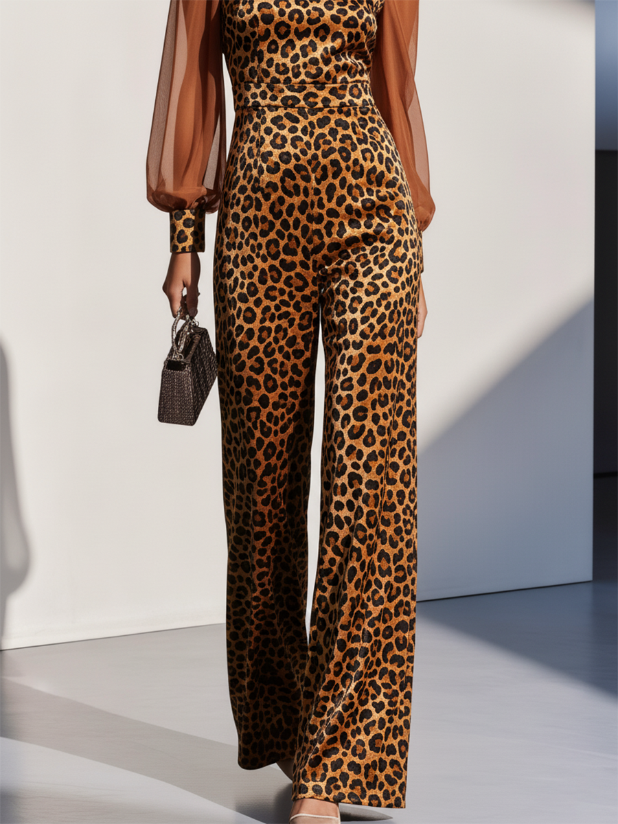 Combinaison Élégante en Velours Imprimé Léopard : Allure et Séduction