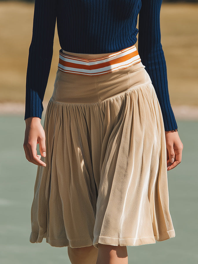 Élégant Ensemble Rétro en Tricot Bleu Marine avec Revers et Jupe en Velours Beige