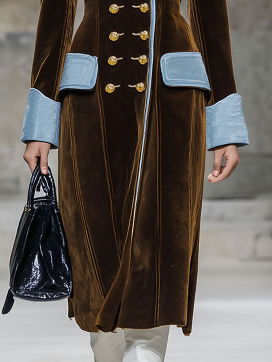 Veste en Velours Chocolat Brun avec Détails Rétro en Bleu