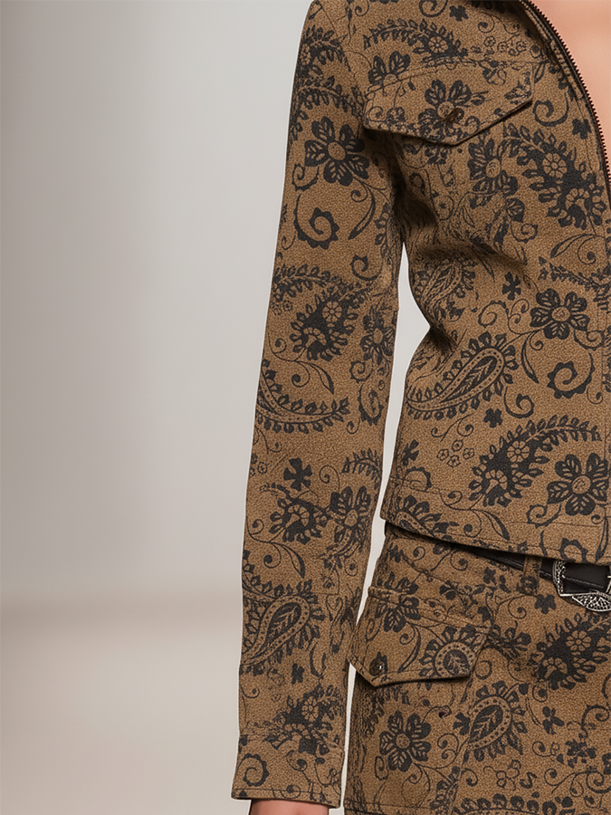 Veste et Jupe en Suédine au Motif Paisley : L'Essence du Vintage Western