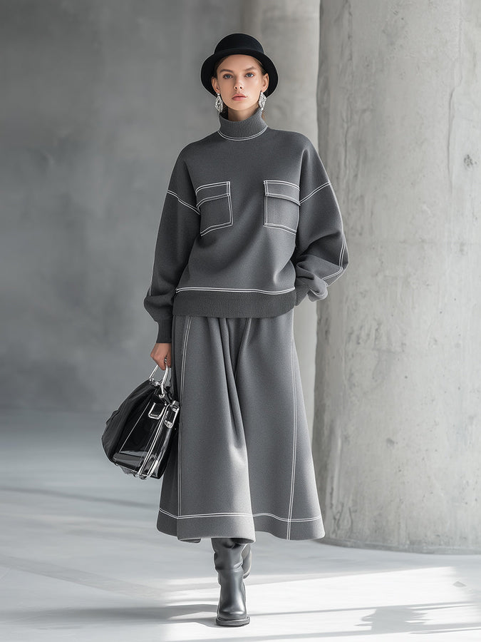 Pull à Col Roulé Gris avec Surpiqûres Blanches - Élégance Sportive Premium