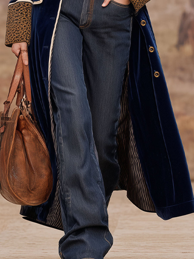 Veste en velours léopard à boutonnage simple avec revers et détails contrastés