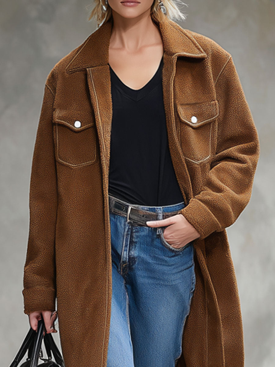 Veste en polaire à double poche, revers élégant et boutonnage simple