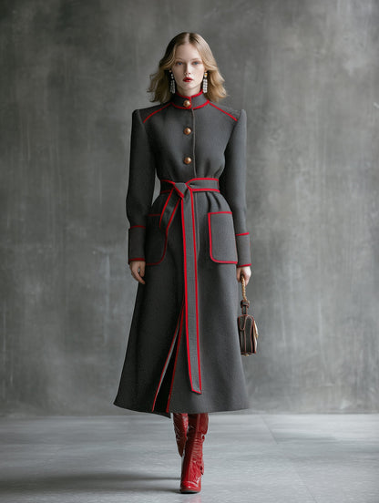 Veste en Laine Twill Gris Élégante avec Col Montant et Détails Rouges