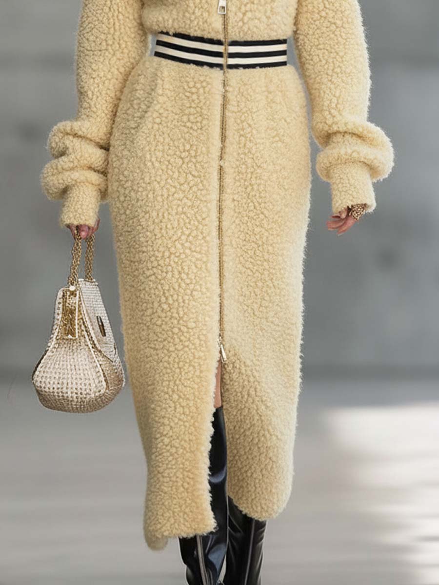 Exquise Robe Midi en Polaire Jaune Rétro avec Capuche, Décolleté en V et Fermeture Éclair