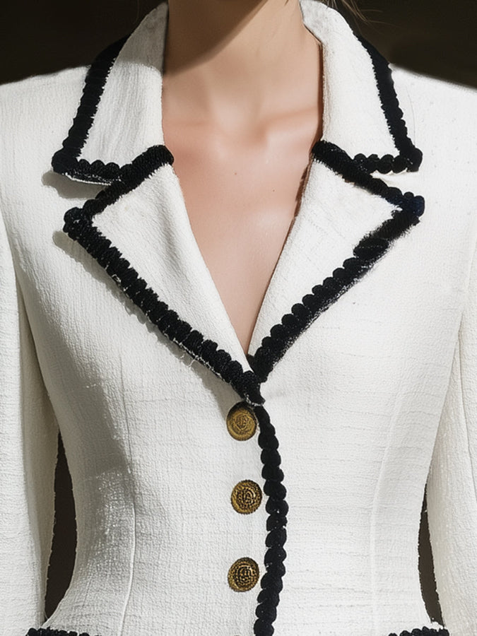 Chic Veste en Laine Blanche avec Détails en Bouton Noir