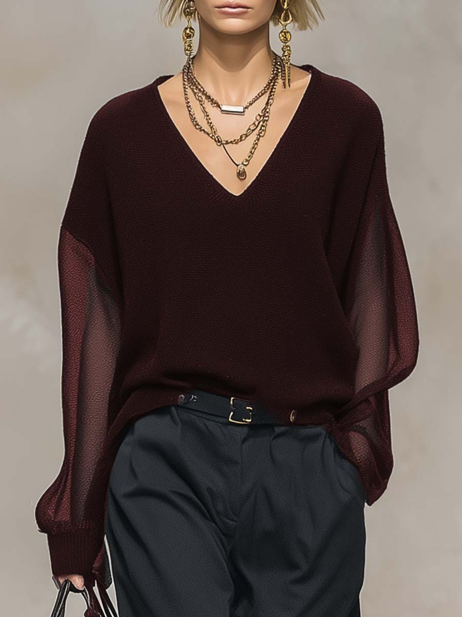 Blouse Noire en Maille Longue à Manches Transparentes - Élégance Confortable avec Décolleté en V