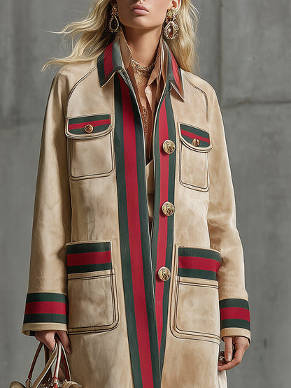 Veste en Faux Suède Beige avec Détails en Ruban Rouge et Vert – Élégance Minimaliste