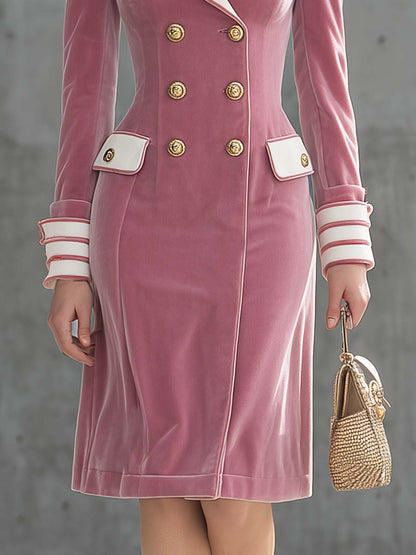 Élégante Robe Midi en Velours Rose Pâle à Double Boutonnage et Revers Contrastés - Vintage Chic