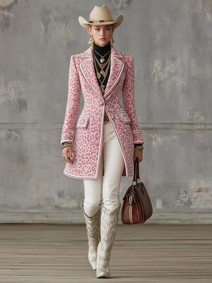 Veste mi-longue à motif léopard rose avec revers et fermeture à bouton