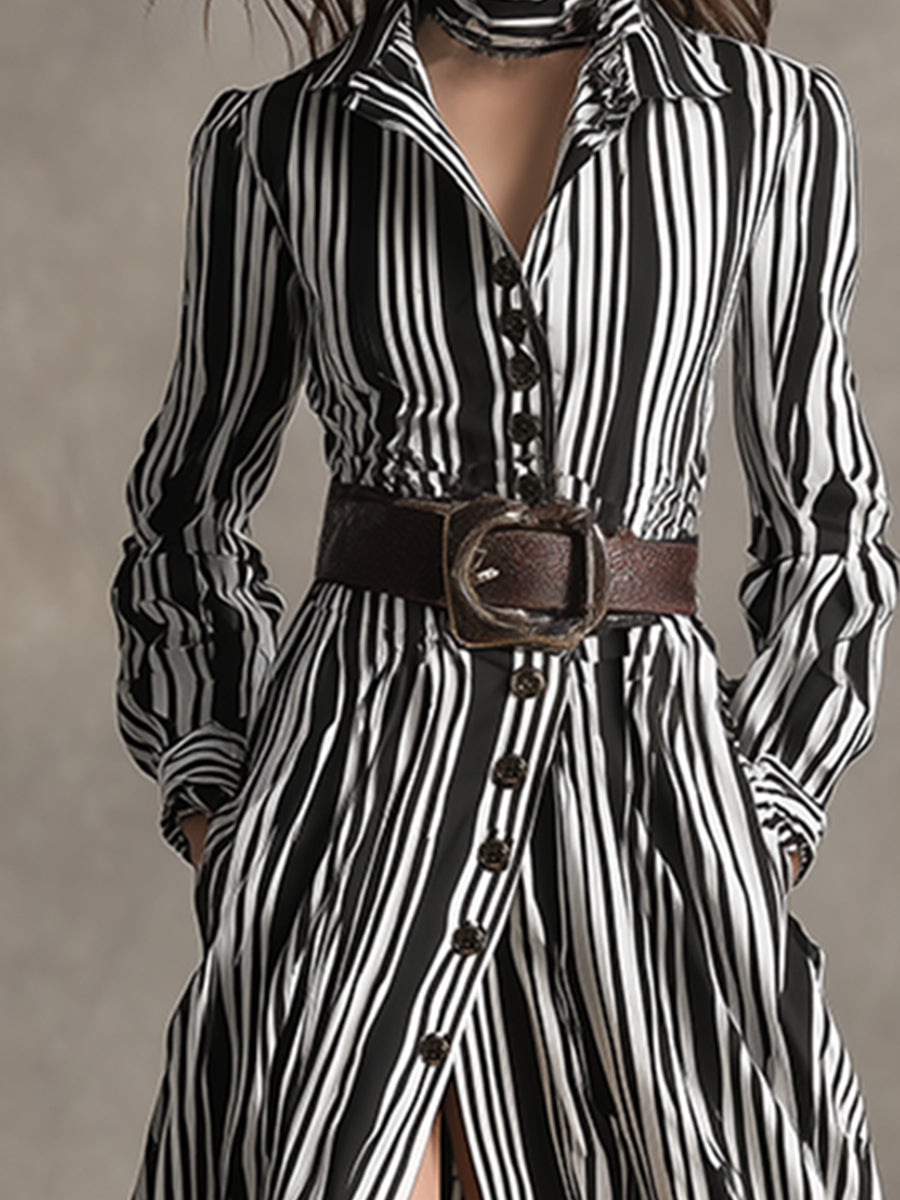 Robe Maxi Rayée Noire et Blanche avec Col Revers et Ceinture à Glissière