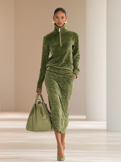 Ensemble Sportif Rétro en Velours avec Col Montant Imprimé Léopard + Jupe