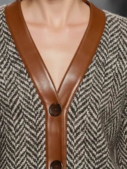 Veste Herringbone au Style Vintage-Chic avec Détails en Similicuir