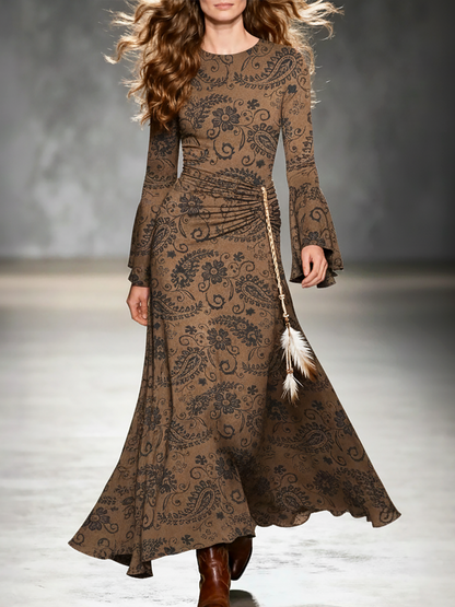 Robe Maxi en Faux Suède à Motif Paisley – Évadez-vous dans l'Esprit Western Vintage