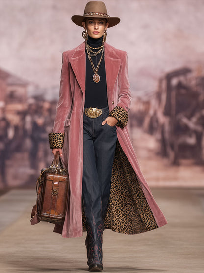 Veste en velours à motif léopard avec revers et boutonnage élégant