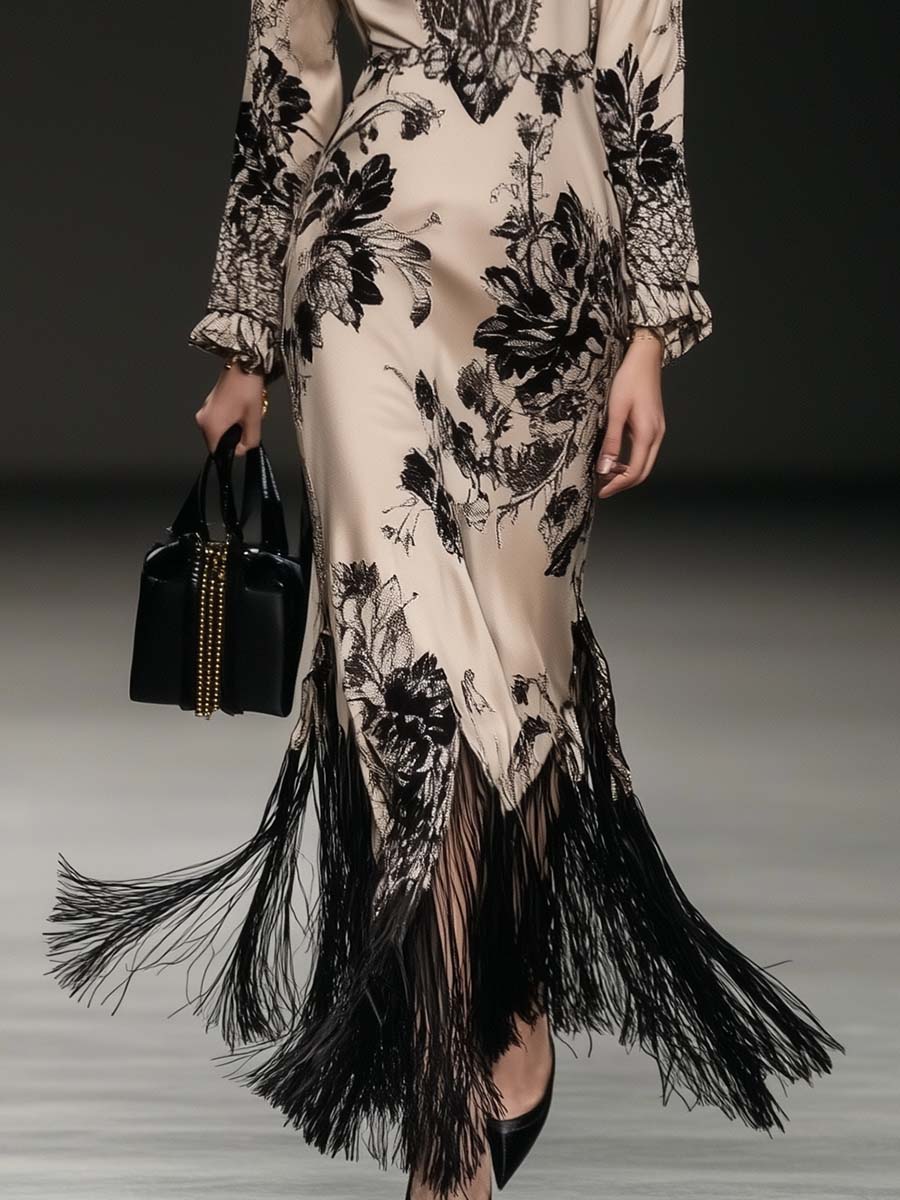 Robe Maxi Bohémienne en Satin Beige à Imprimé Floral avec Franges et Décolleté en V