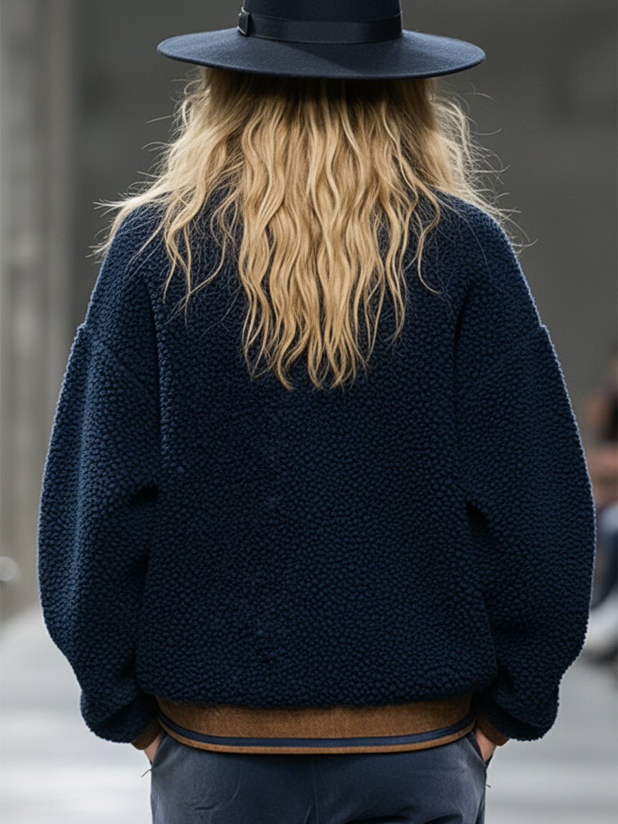 Pull Fleece Teddy Bleu avec Détails Marron Rétro et Tendance