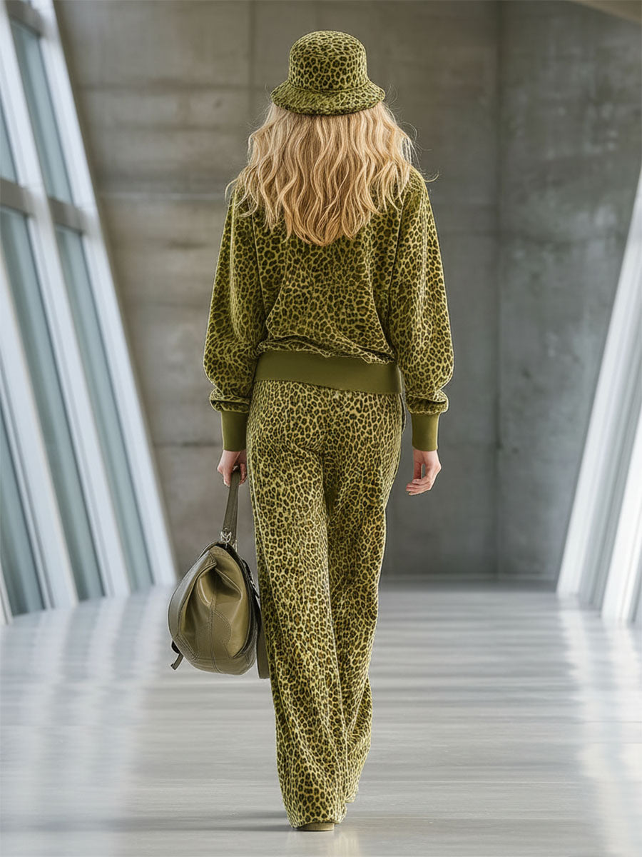 Luxueux Ensemble en Velours à Imprimé Léopard : Sweat à Col en Fausse Fourrure et Pantalon Large