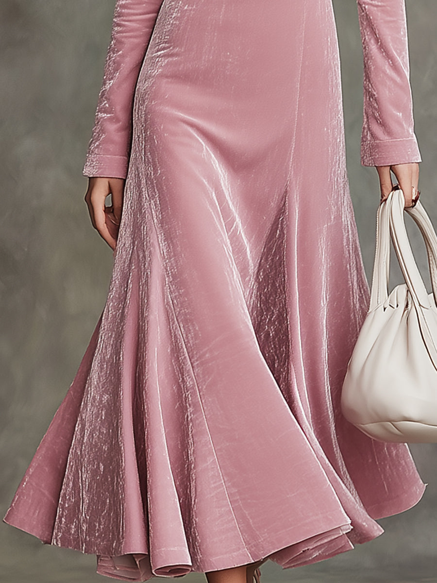 Robe Maxi Élégante en Velours Rose avec Encolure Carrée et Jupe Flottante