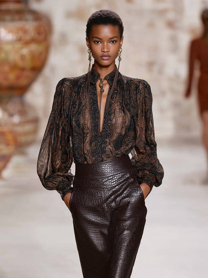 Chemise Longue Imprimée à Manches avec V-Cou en Mocha Premium