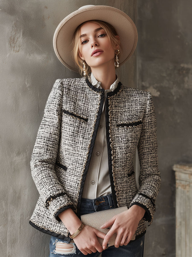 Veste Rétro en Tweed Noir et Blanc avec Détails Noirs Élégants