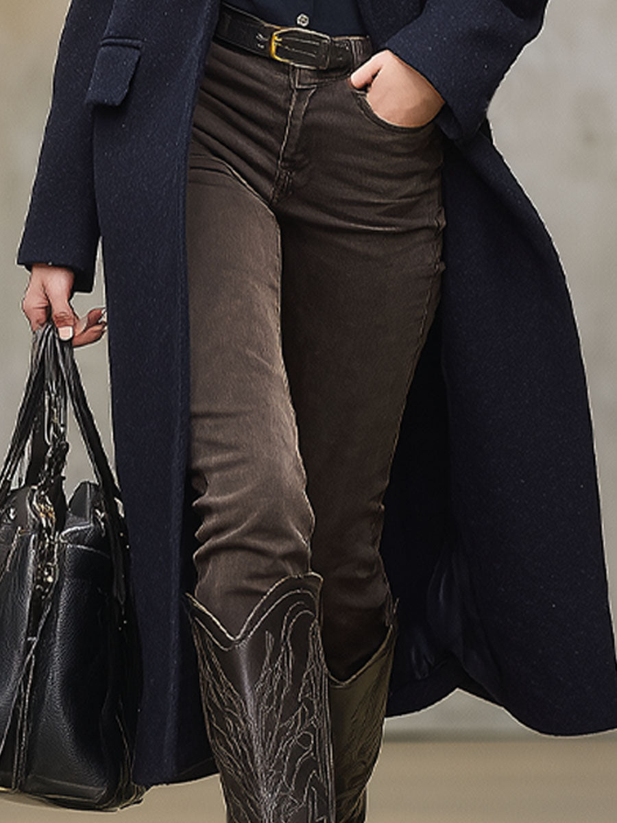 Classique et Élégant : Manteau en Laine avec Poches Doubles