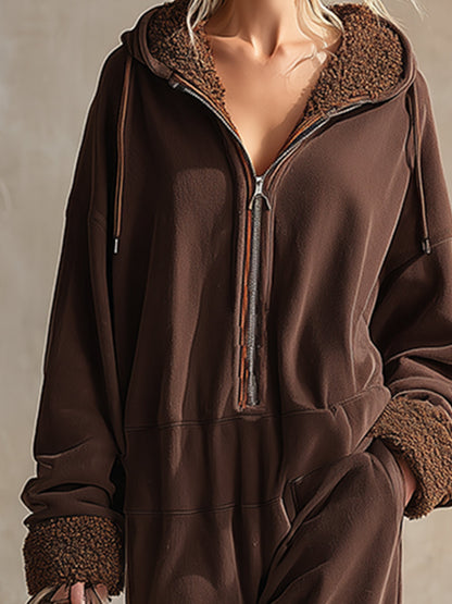 Combinaison en polaire brune à capuche : confort décontracté et chaleur douillette
