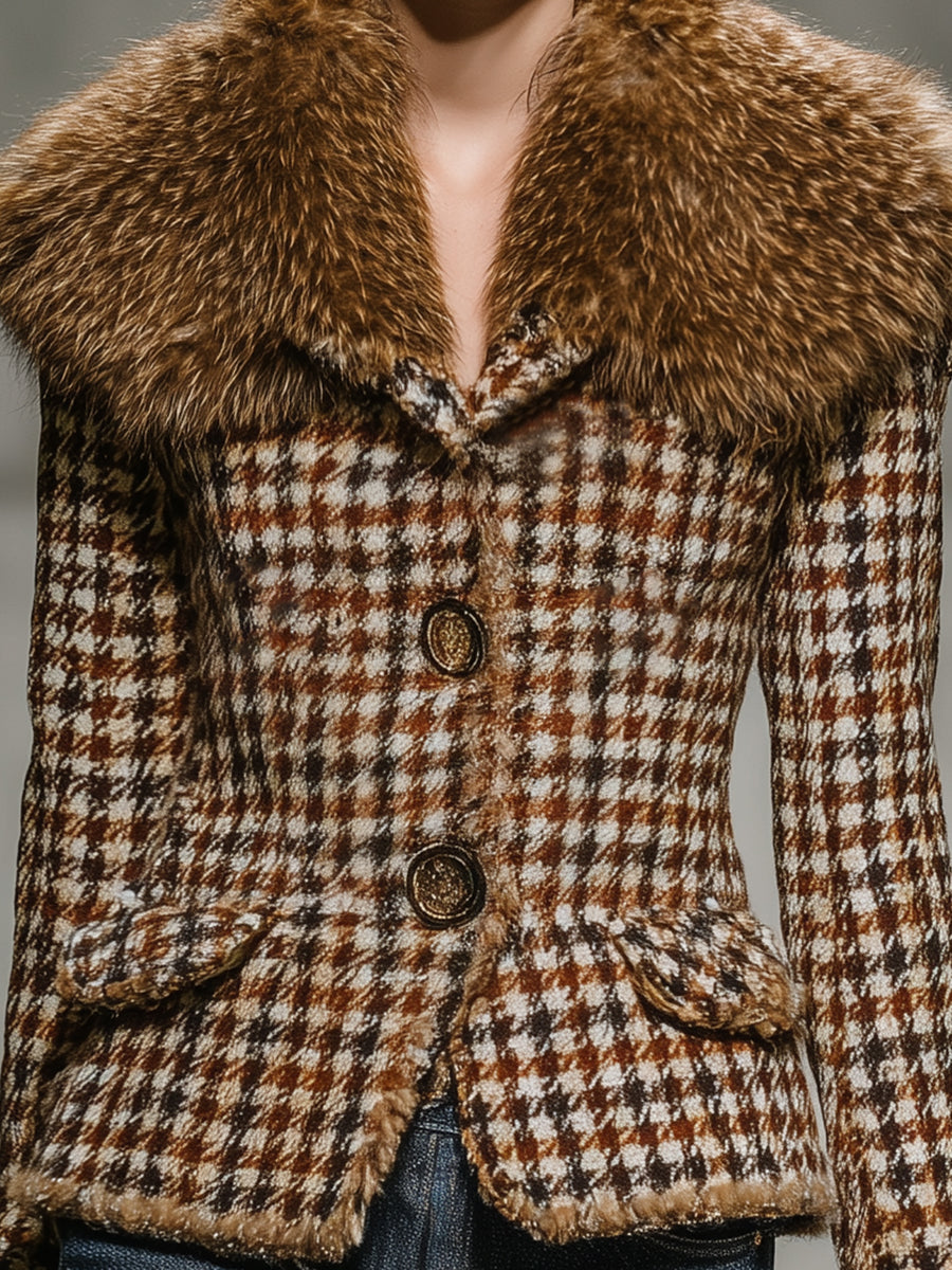 Veste courte à carreaux marron avec luxueuse doublure en fourrure