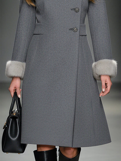 Élégant Manteau en Laine Grise avec Col en Fourrure Synthétique