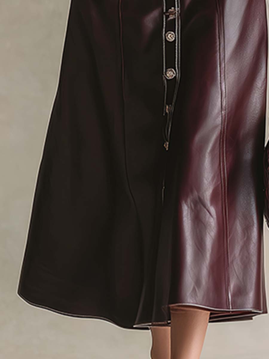 Robe Maxi Élégante en Similicuir Rouge Vin avec Col et Boutons