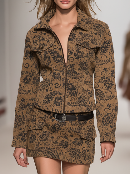 Veste et Jupe en Suédine au Motif Paisley : L'Essence du Vintage Western