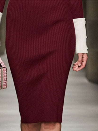 Robe Midi en Angora Rouge Tricotée avec Détails Blancs et Col Rond