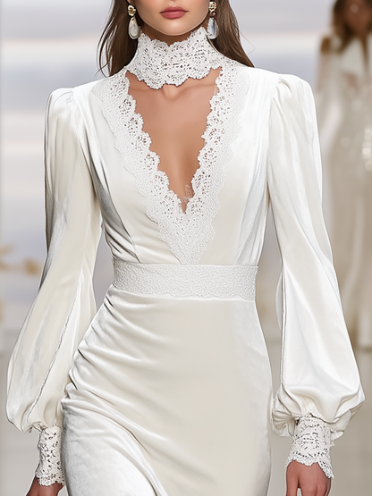 Maxi Robe en Velours avec Manches Lanternes et Décolleté en V, Élégance Rétro en Dentelle