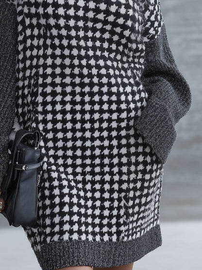 Robe Mini en Tricot Chic à Col Montant - Élégante Motif Pied-de-Poule Grise