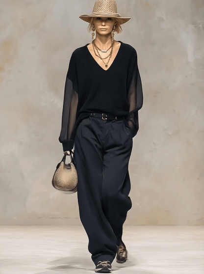 Blouse Noire en Maille Longue à Manches Transparentes - Élégance Confortable avec Décolleté en V