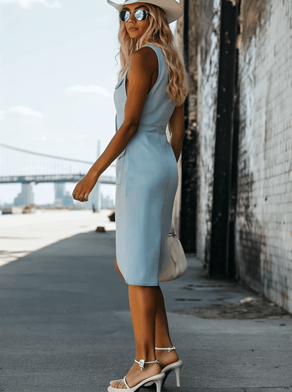 Robe Midi en Denim Bleu Clair avec Encolure en V et Boutons Frontaux - Ourlet Tulipe, Expédition Rapide en 24 Heures