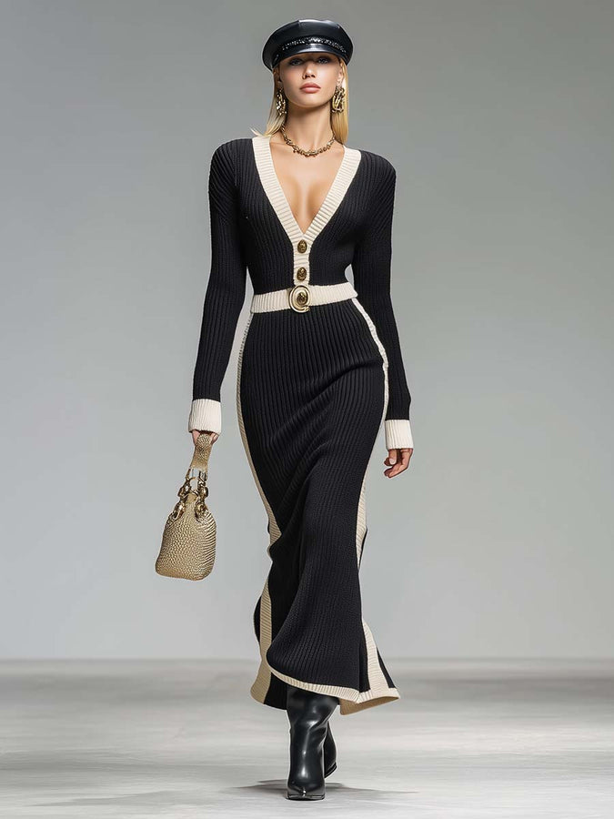 Robe Maxi Tricotée Noire Élégante avec Décolleté en V et Boutons Blancs Contrastants