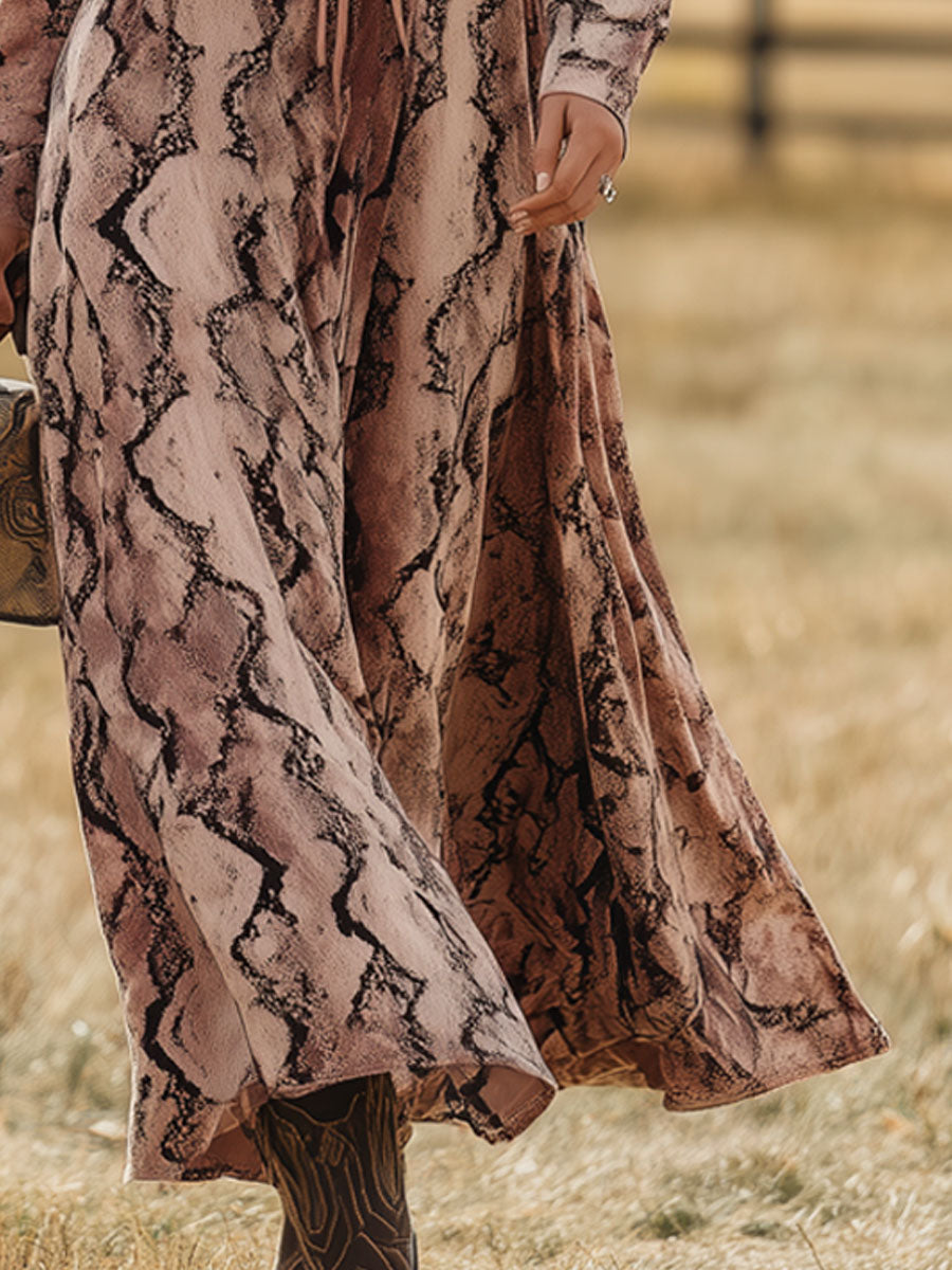 Robe Maxi Velours Imprimé Serpent Rose avec Détails Lacés - Style Western Rétro