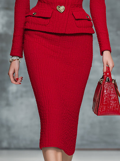 Ensemble Chic et Moderne : Haut et Jupe Texturée Rouge avec Détails en Bouton Cœur