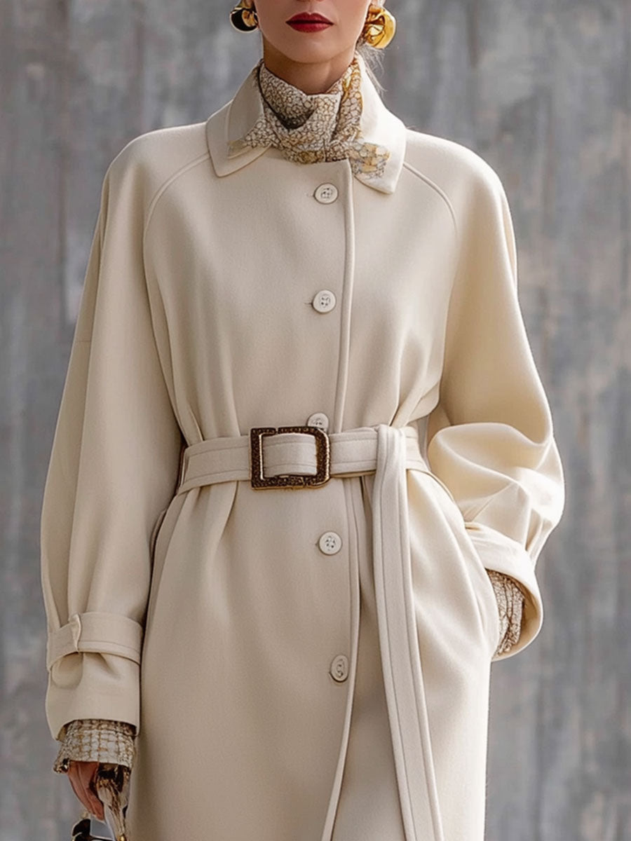 Long Écru en Laine avec Revers - Élégance Classique