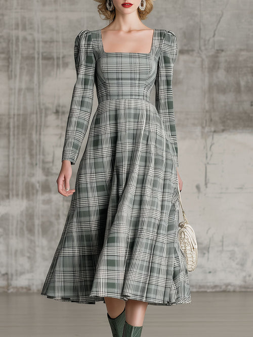 Robe Midi Vintage à Motif Carreaux avec Col Carré