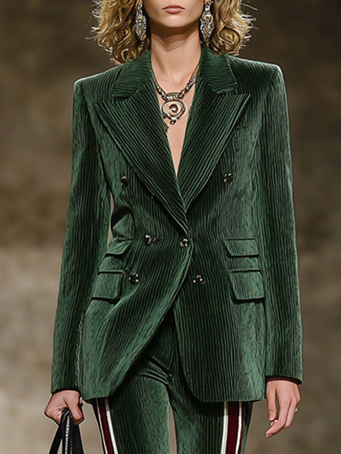 Ensemble Vintage en Velours Côtelé Vert Foncé : Veste Chic et Pantalon Évasé à Sangle