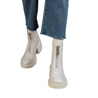 Filles en Bottes de Cowboy Chic