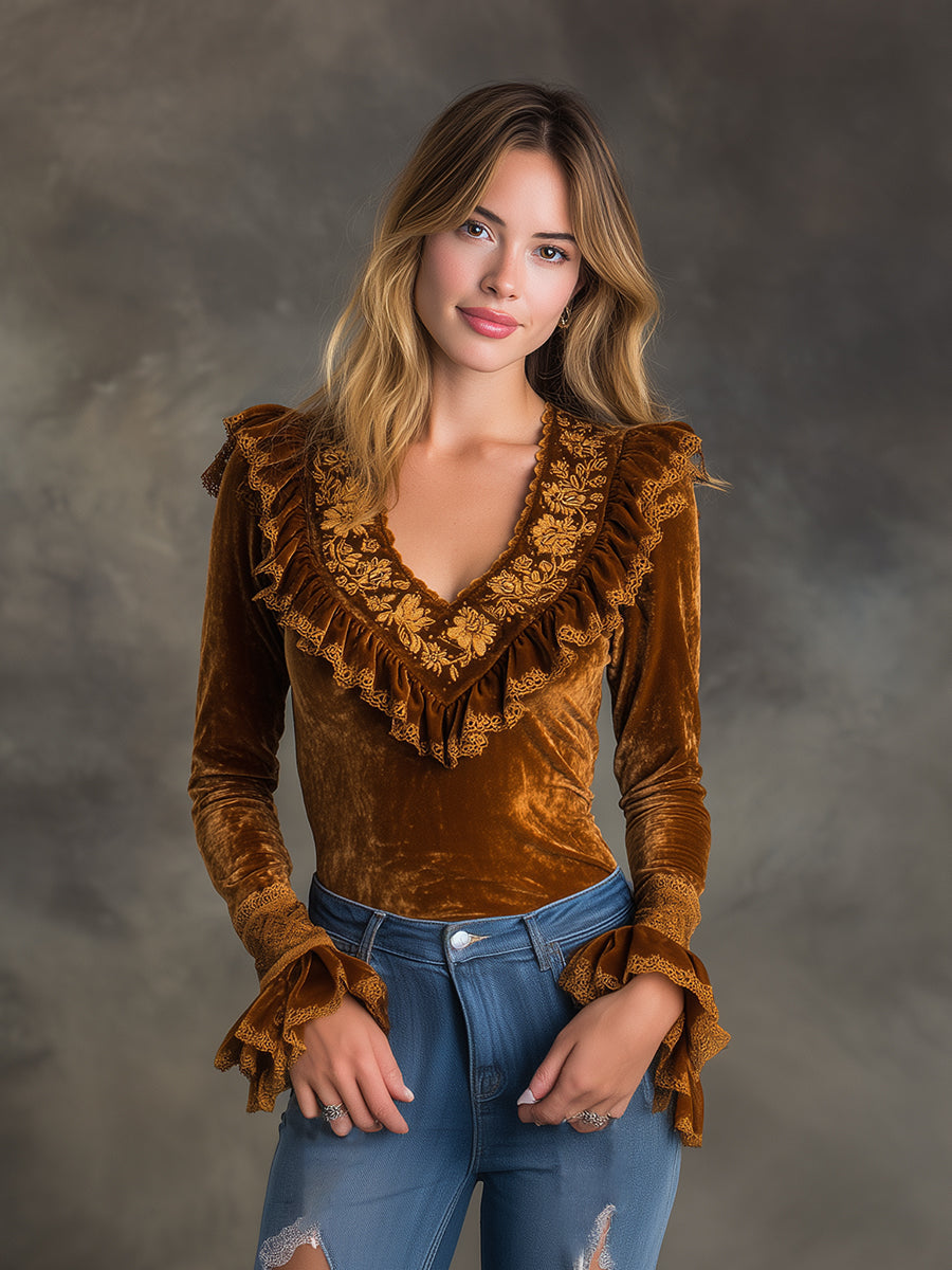 Top en Velours Brun à Col V avec Dentelle Élégante et Manches Trompette