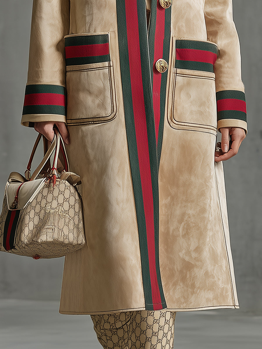 Veste en Faux Suède Beige avec Détails en Ruban Rouge et Vert - Élégance Simple