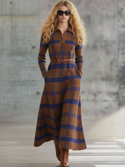 Robe Maxi Tricotée à Col Zippé - Élégance Mi-Saison en Motifs Carreaux Bleu et Marron