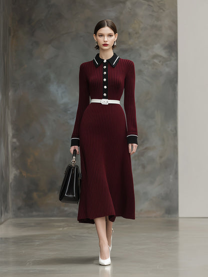 Robe Maxi en Angora Rouge avec Détails Noirs Élégants